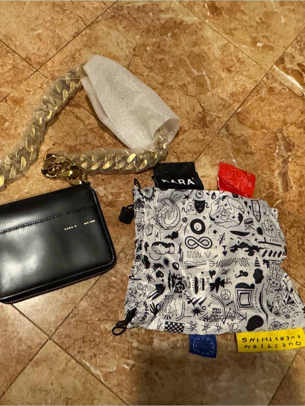 KARA New York Black Leather Crossbody with Gold Chain - NEVER USED - Picture 4 of 5